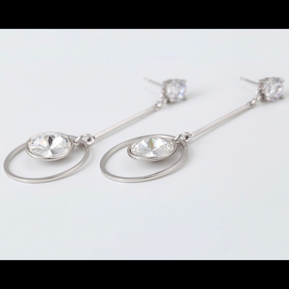 ‼️CLEARANCE‼️Pretty Swarovski Drop Hoop Earrings - Picture 5 of 11